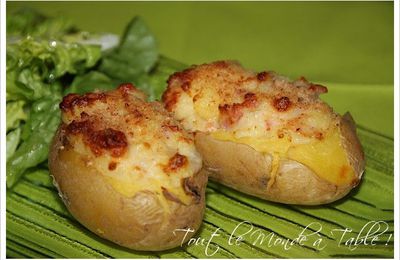 Pommes de terre farcies au chèvre et aux lardons