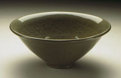 Bowl (Wan) with Chrysanthemum Scrolls, late Northern Song-Jin dynasty, about 1100-1234