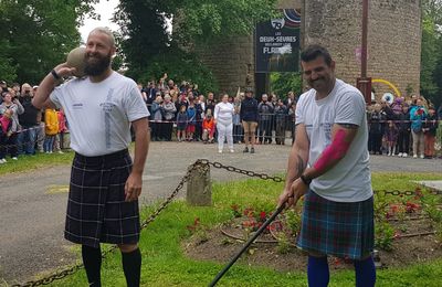 Château : la flamme, côté Highland Games
