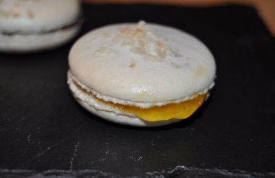 Macarons Coco à la purée de Mangue