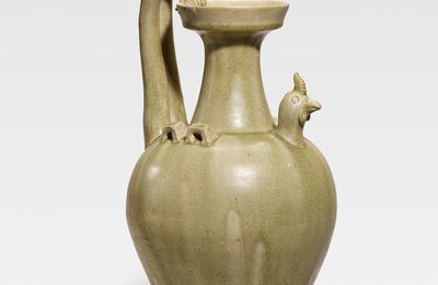 A rare yueyao green-glazed chicken-head ewer, Southern Dynasties (265-589)