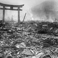 Il repousse Nagasaki avec horreur