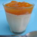 La voie lactée : pannacotta à la vanille et compotée d'abricots