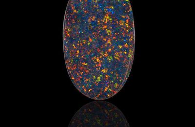 41 carats Black Opal with Floral Pattern Red Play of Color