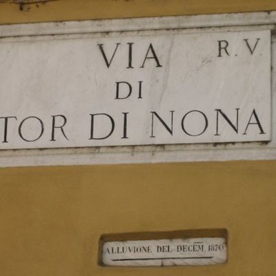 Ponte - Dans la courbe du Tibre (12/21). Rue, prison et théâtres Tor di Nona.