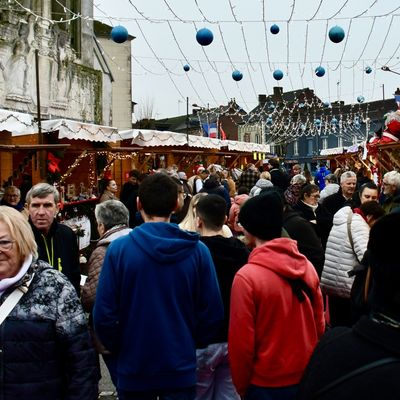 4 355 VISITEURS SUR DEUX JOURS : LE SUCCÈS POPULAIRE DU MARCHÉ DE NOËL.