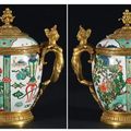 Paire de coupes couvertes "Aux Sirènes". Chine, époque Kangxi (1662-1722) & Paris, début du XVIIIe siècle 