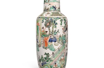 A famille-verte rouleau vase, Qing dynasty, Kangxi period (1662-1722)