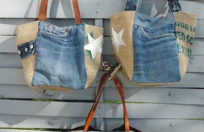 Petit cabas, SAC A MAIN "Second life" réalisé en matière recyclée : toile de jeans, toile de sac à café et daim - Modèle unique