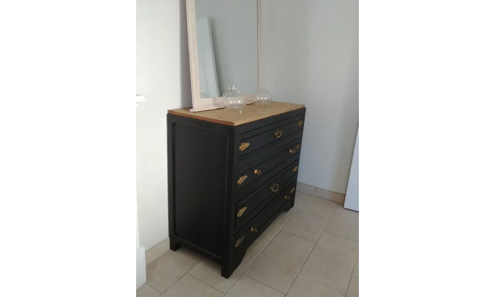 La grosse commode de ferme se transforme en meuble chic