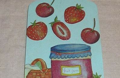 "CONFITURE DE FRUITS ROUGES"