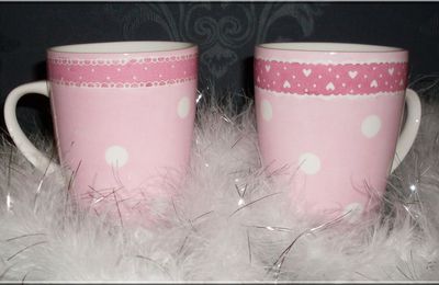 peinture sur porcelaine: so girly #1