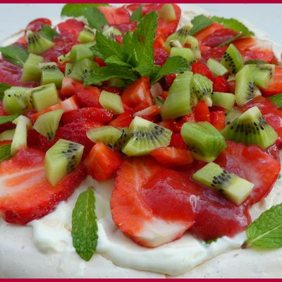 Pavlova fraises-kiwis
