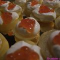 Canapés de pommes-de-terre aux oeufs de saumon 