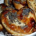 Fondue des Amoureux : Brochettes de Foie Gras au Sésame & Coeurs Feuilletés Tomate - Thym