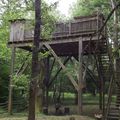 cabane perchée dans les arbres