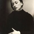 HOYNINGEN-HUENE (1900- 1968) - Portrait de femme, c. 1930.