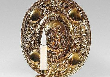 Applique formant bougeoir. XVIIe siècle. 
