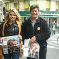 Célyne Durand, comédienne, dans le Marais pour François Bayrou 