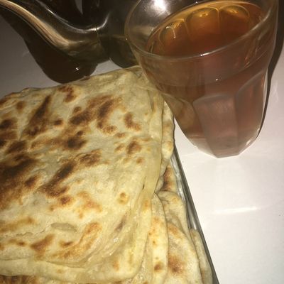 Msemmens et thé à la menthe