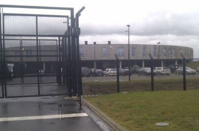 Arrêté à Zaventem, enfermé au Caricole, il risque de perdre la vue