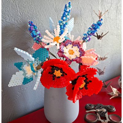 Des fleurs en perles Hama pour la fête des mères
