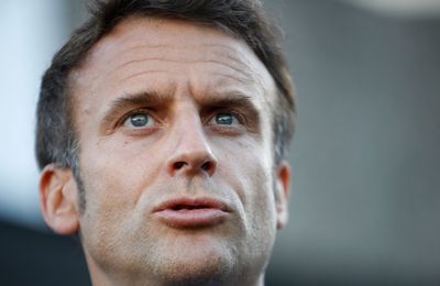 Macron nous prend pour des c. une fois de plus !