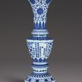 An extremely rare large blue and white altar vase, Qing dynasty, Qianlong period, dedicatory inscription to Tang Ying, dated 174