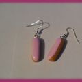 Boucles d'oreille éclairs rose - 3€