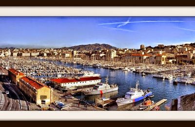 Vieux port de Marseille - vue panoramique