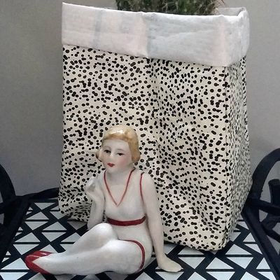 Baigneuse en porcelaine allemande Art Déco