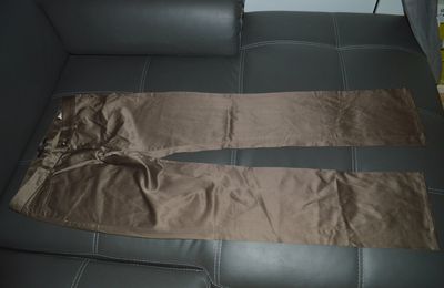 Pantalon ZARA taupe/ marron clair, taille 38 jamais porté