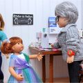 Prune et Maïa ; robes de cérémonie et déception
