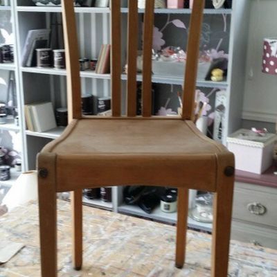 CHAISE RELOOKEE STYLE ATELIER, INDUSTRIEL