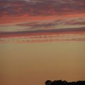 Une onde de Kelvin-Helmholtz sous un coucher de soleil