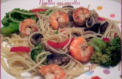 nouilles au crevettes .