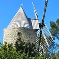 Fontvieille - l'âme d'Alphonse Daudet et ses moulins