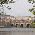 Prague 3, Le pont Charles Karlov Most et ses environs.