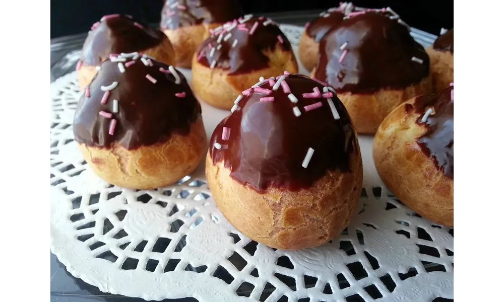 Choux à la Crème Pâtissière