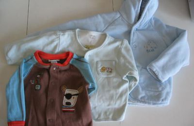 Vêtements bébés et enfants