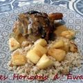 Souris d'agneau , ananas, sauce aigre douce