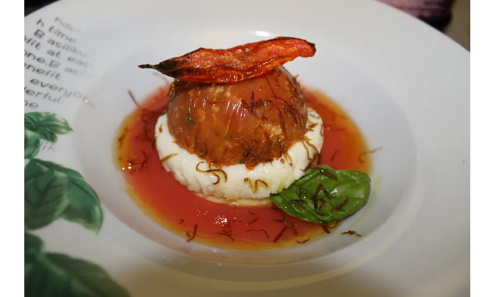 Tomate mozzarella revisitée .
