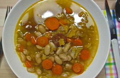 Soupe aux haricots secs et au chorizo
