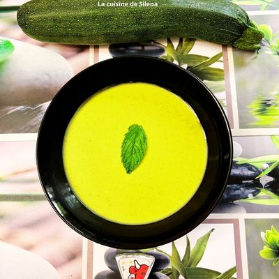 Velouté de courgettes, pommes de terre et Vache qui Rit