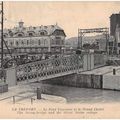 792 - Le Pont Tournant et le Grand Chalet.