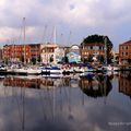 le dunkerque maritime avec ses lumières et ses cieux ,ses reflets sont des cartes postales accroché a la palette des peintres