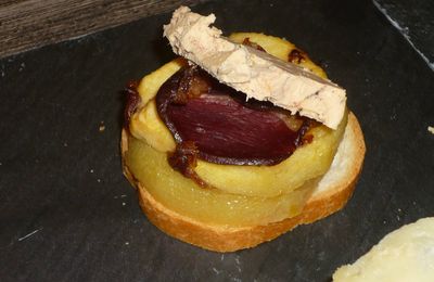 Tatin de foie gras au magret de canard fumé