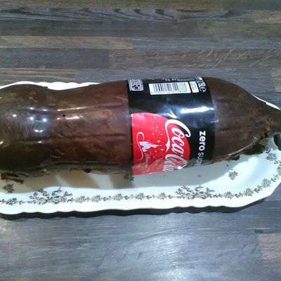 gâteau bouteille de coca premier essai...