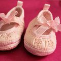 [vendus] ravissants chaussons Rose bébé fille 0-6 mois 3 euros