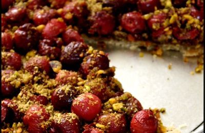 Tarte aux cerises et pistaches